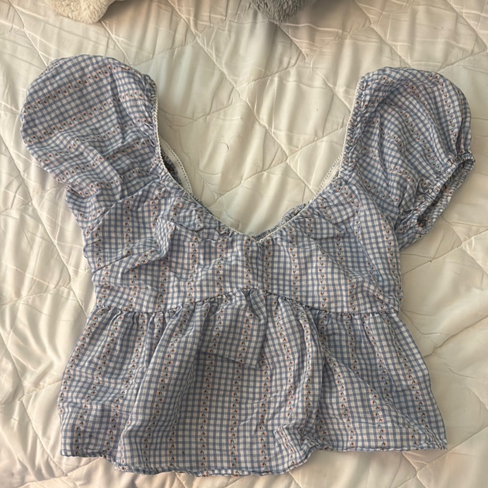 PacSun Blue and White Puff Sleeve Blouse with Ruffled Tie Front